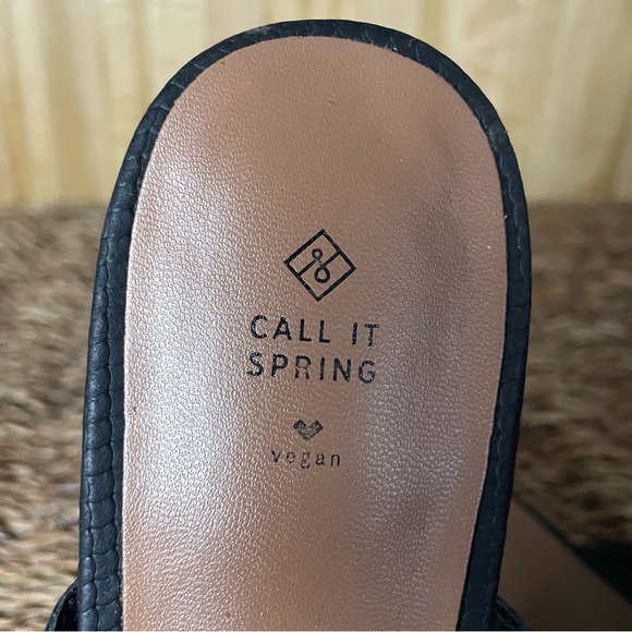 Call it Spring Black Vegan Mule 8 - Picture 8 of 9